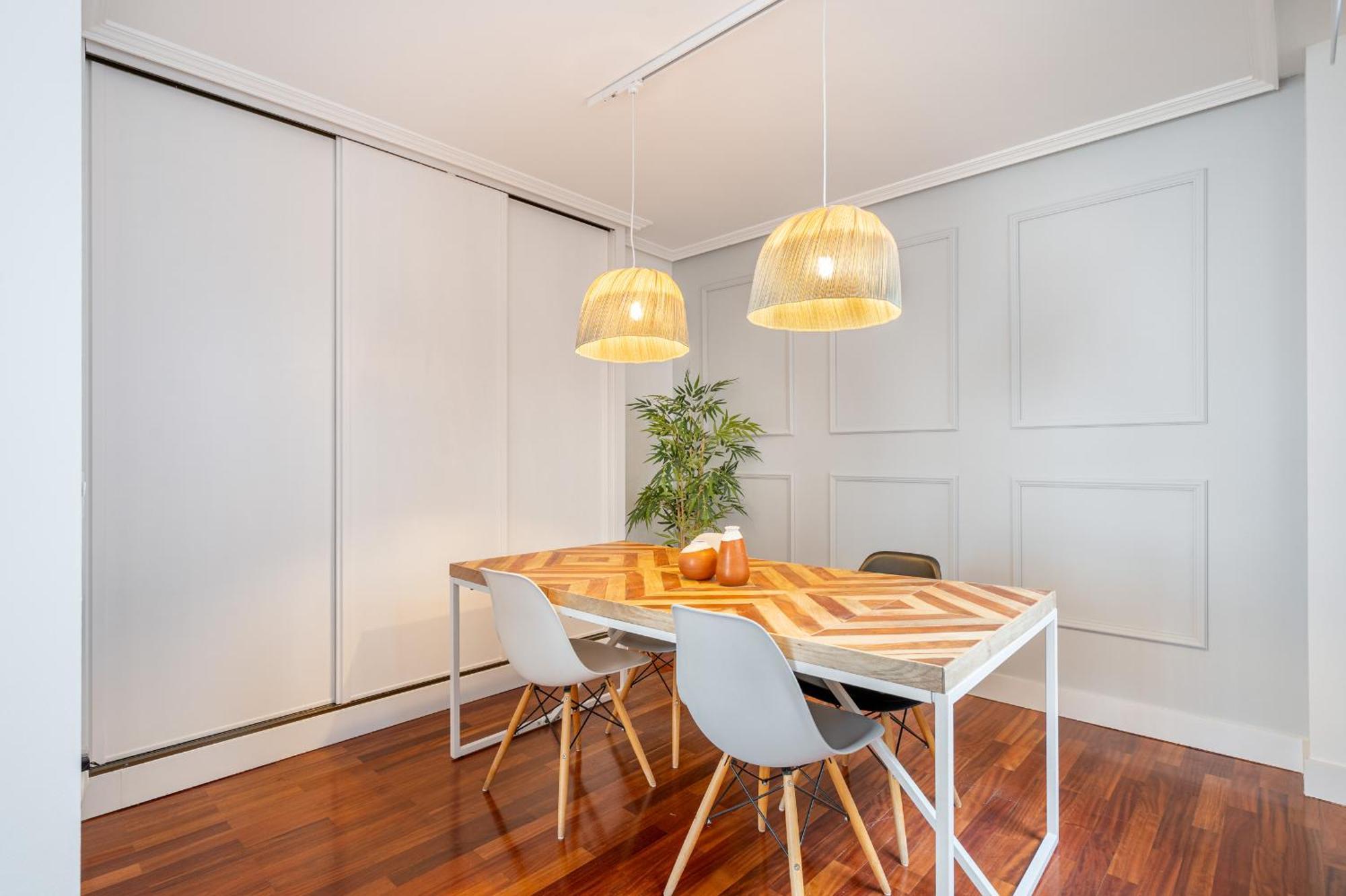 Apartment Helloasturias Oviedo, Un Espacio Luminoso Y Moderno En El Corazon De La Ciudad *