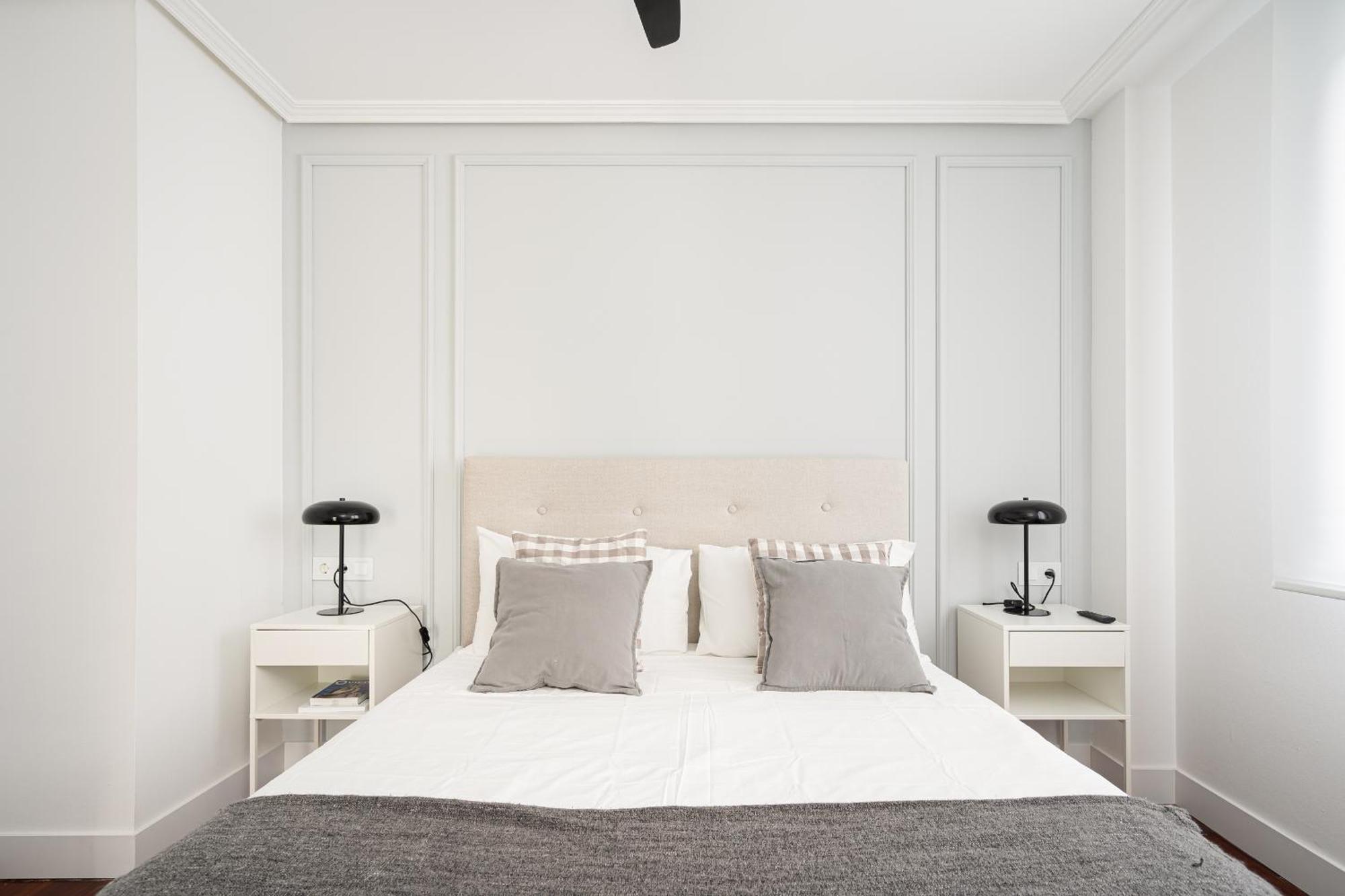Apartment Helloasturias Oviedo, Un Espacio Luminoso Y Moderno En El Corazon De La Ciudad *