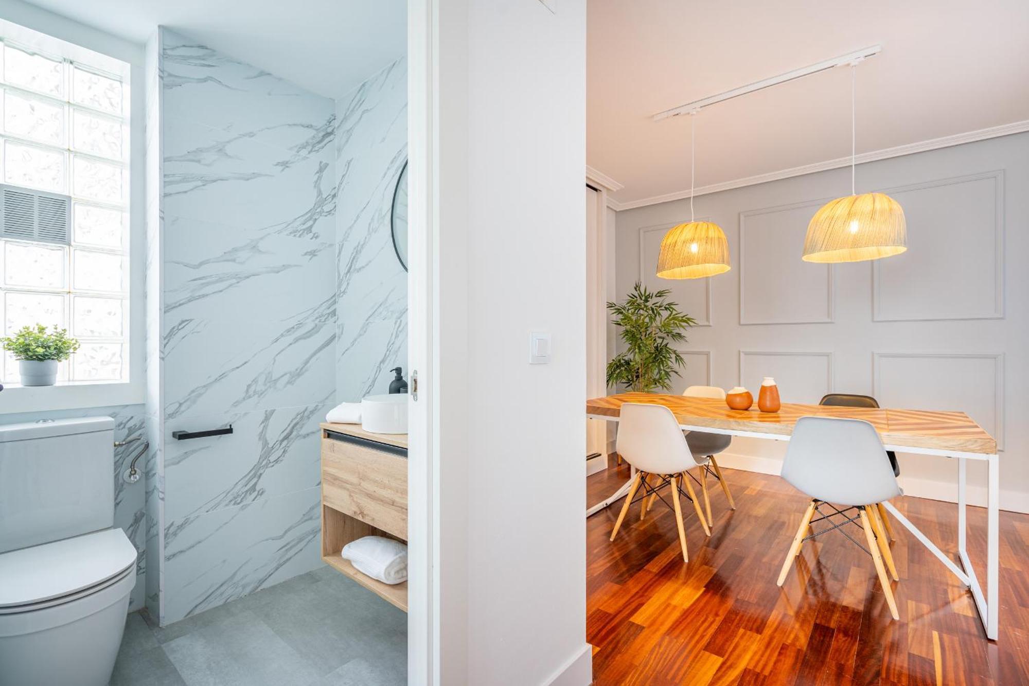 Apartment Helloasturias Oviedo, Un Espacio Luminoso Y Moderno En El Corazon De La Ciudad *